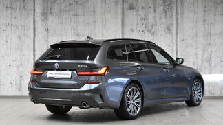 BMW Serii 3, 330