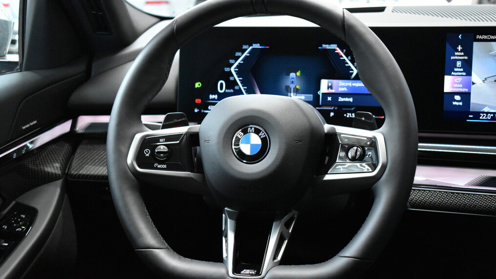 BMW Serii 5, 520
