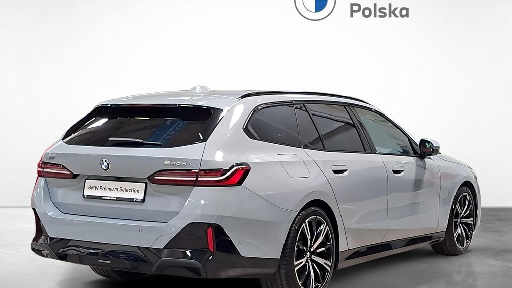 BMW Serii 5, 540