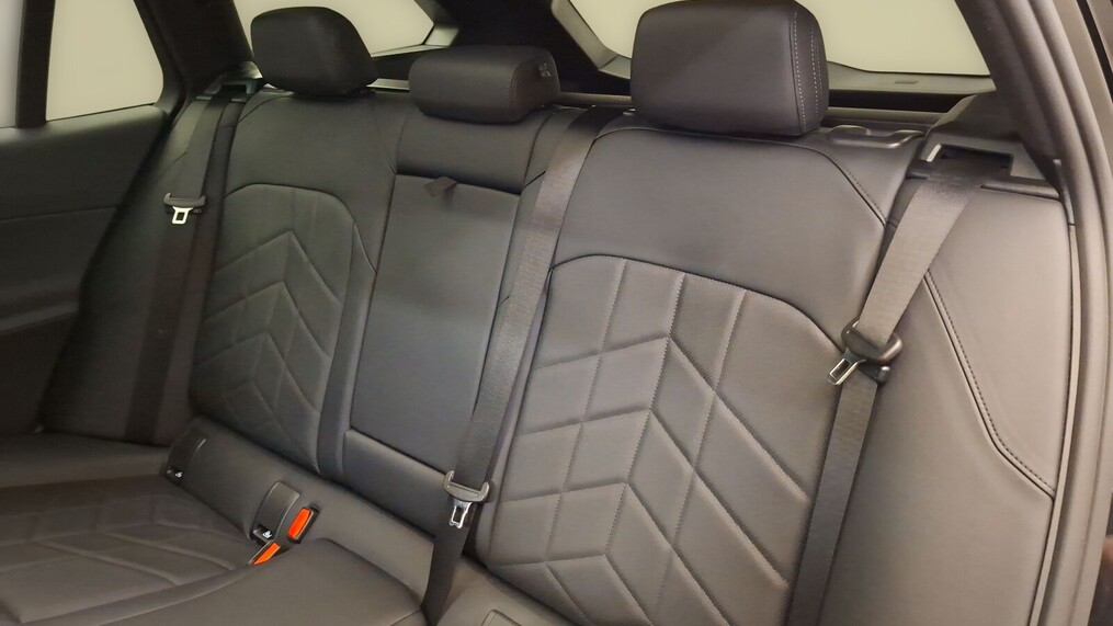BMW Serii 5, 520