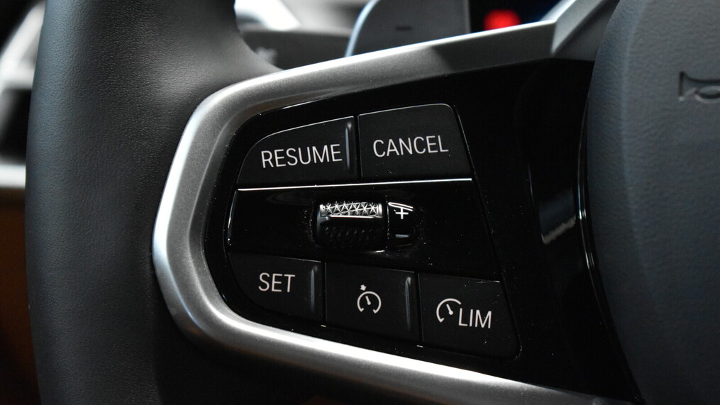 BMW Serii 3, 320