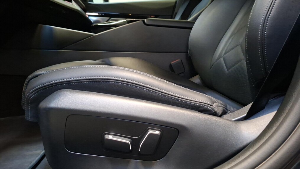 BMW Serii 5, 520