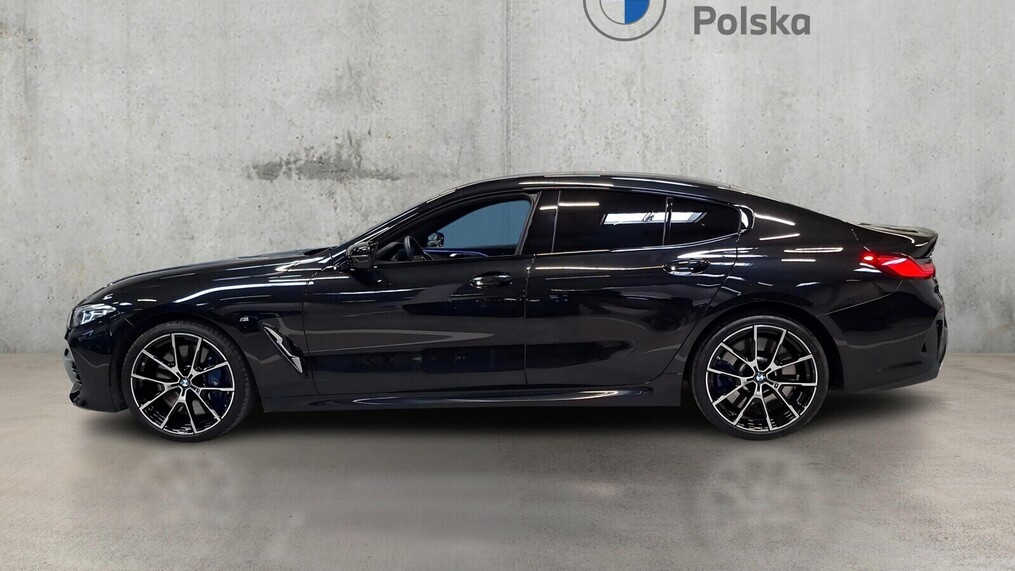 BMW Serii 8, 850