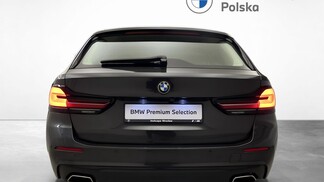 BMW Serii 5, 520