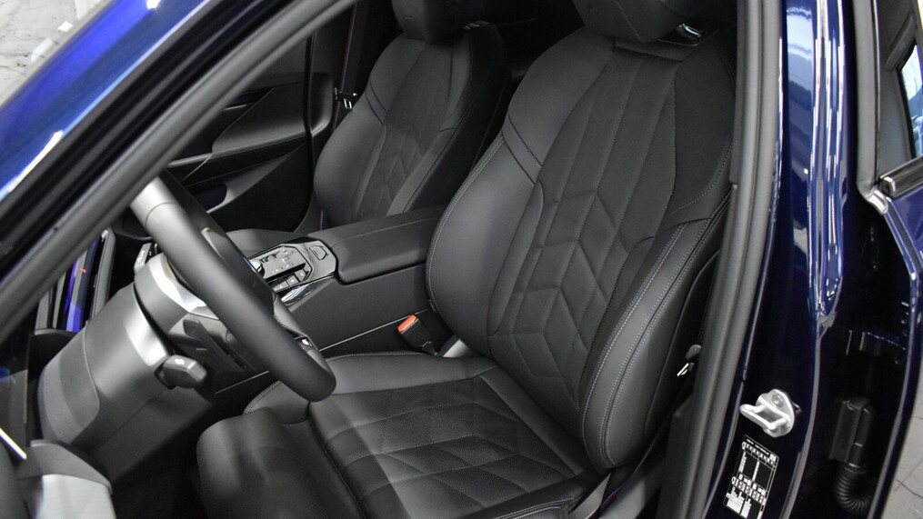 BMW Serii 5, 520