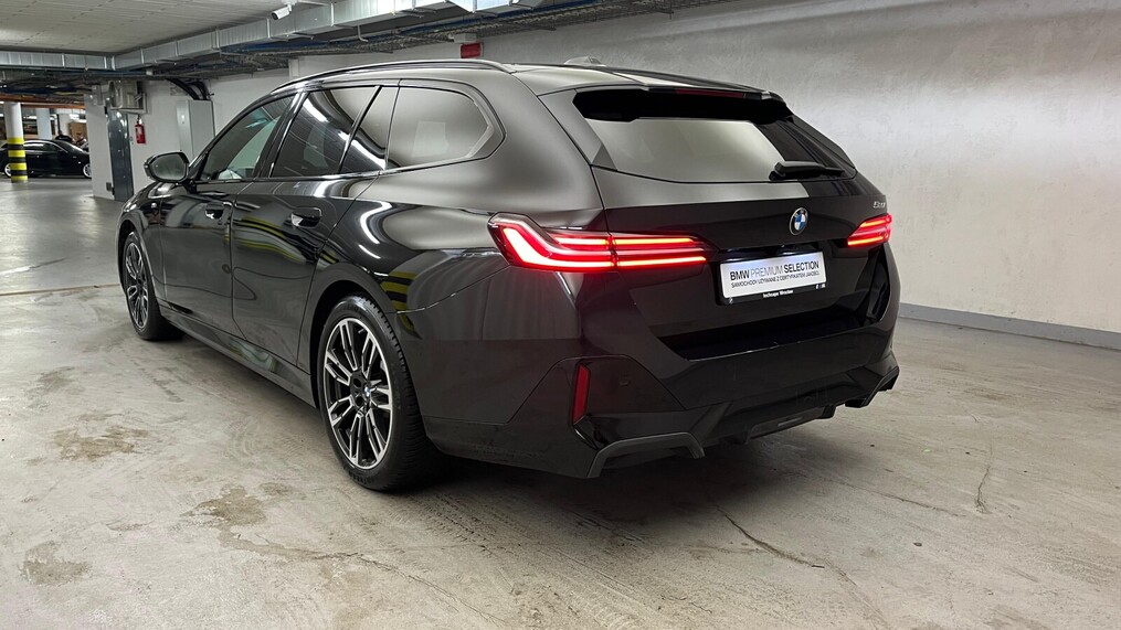 BMW Serii 5, 520