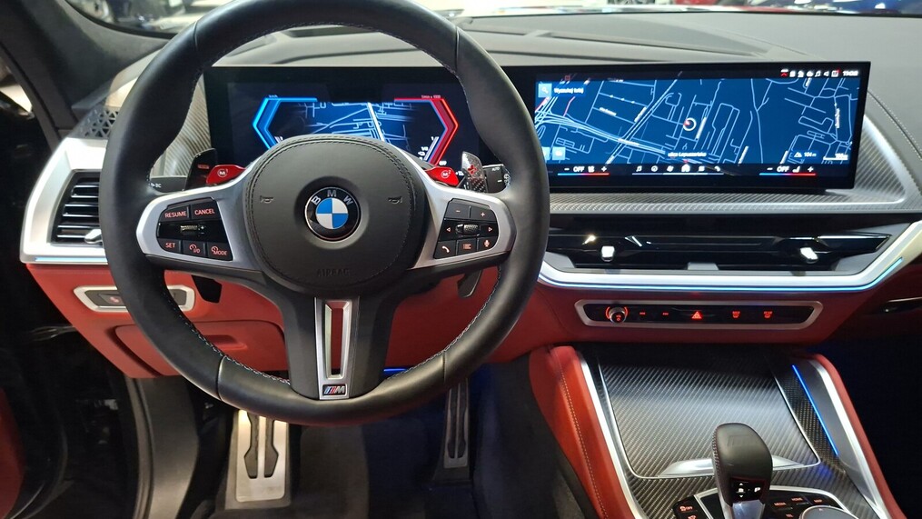 BMW XM
