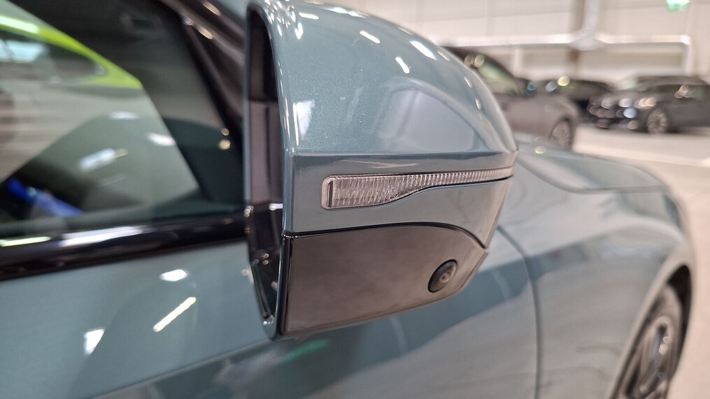 BMW Serii 5, 540