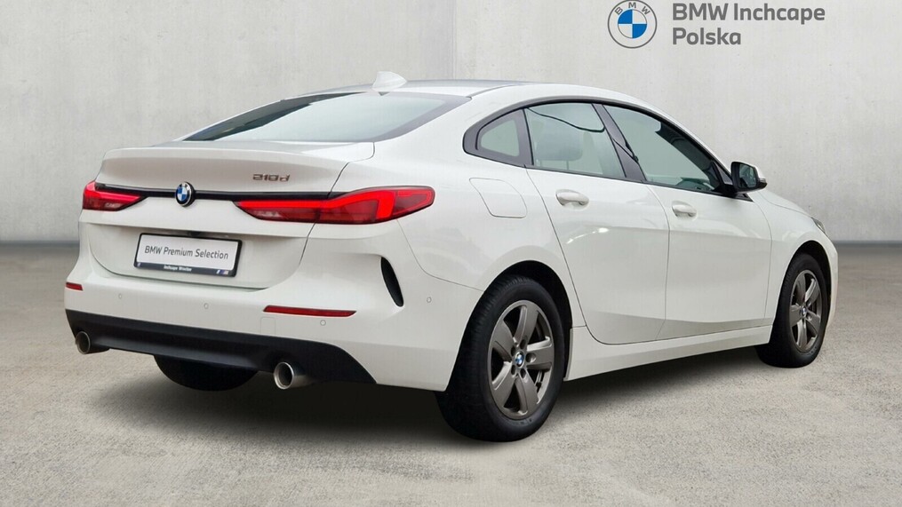 BMW Serii 2, 218