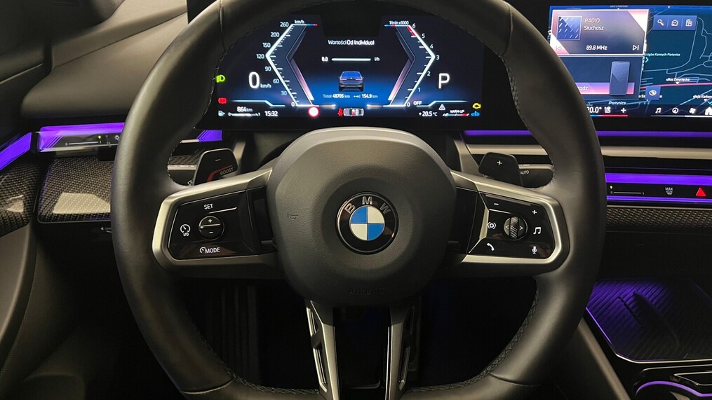 BMW Serii 5, 520