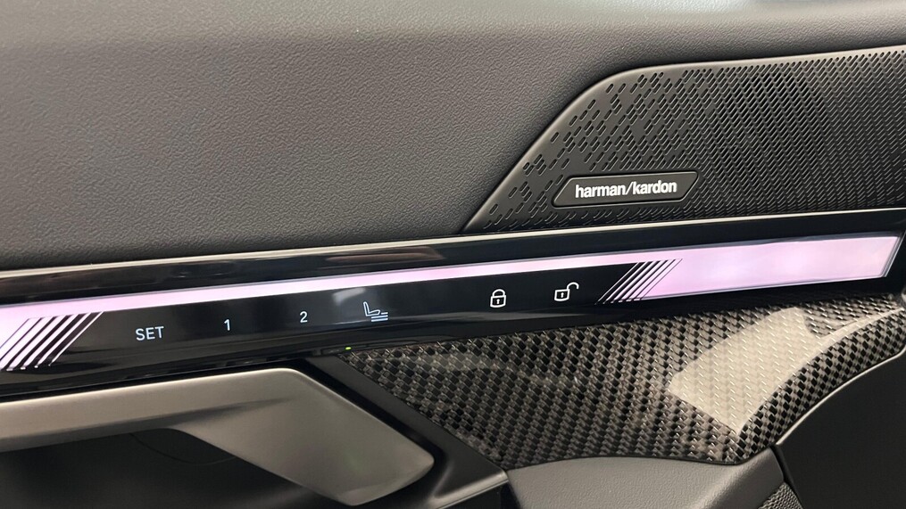 BMW Serii 5, 520