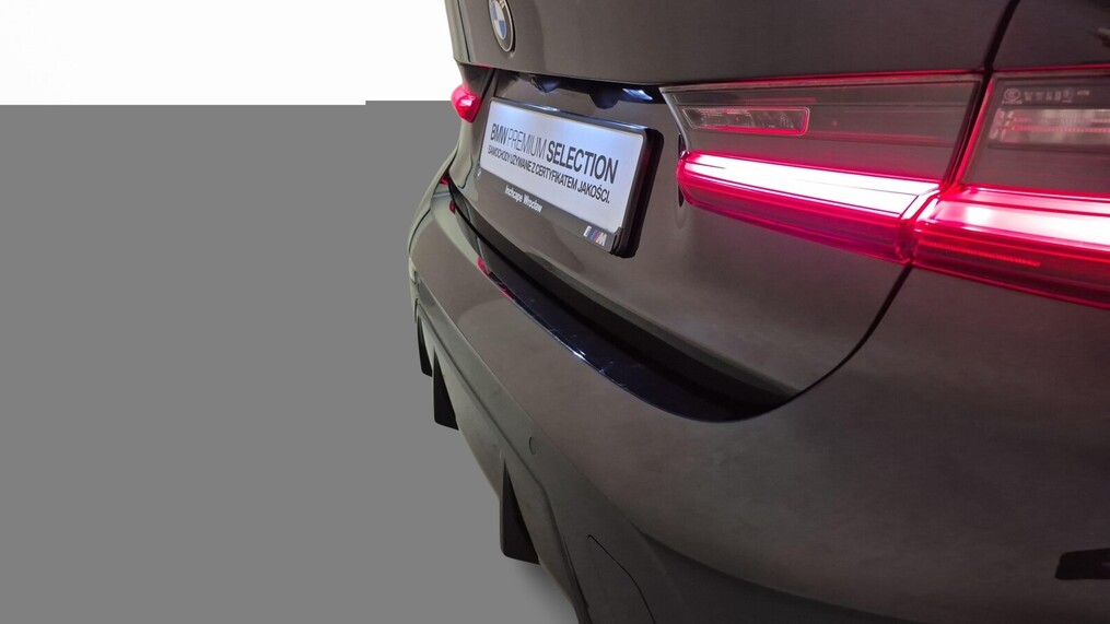 BMW Serii 3, 320