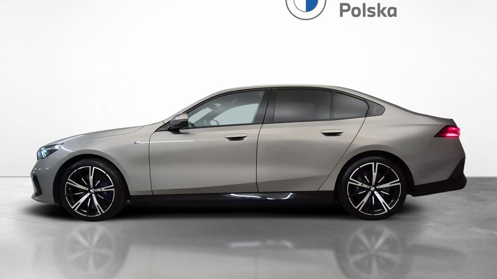 BMW Serii 5, 540