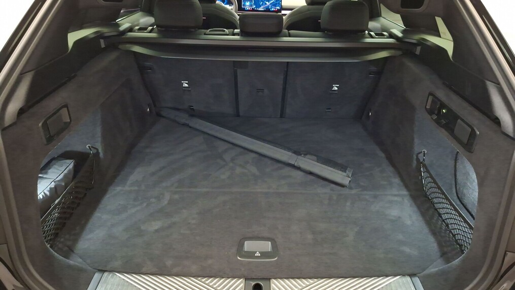 BMW Serii 5, 520