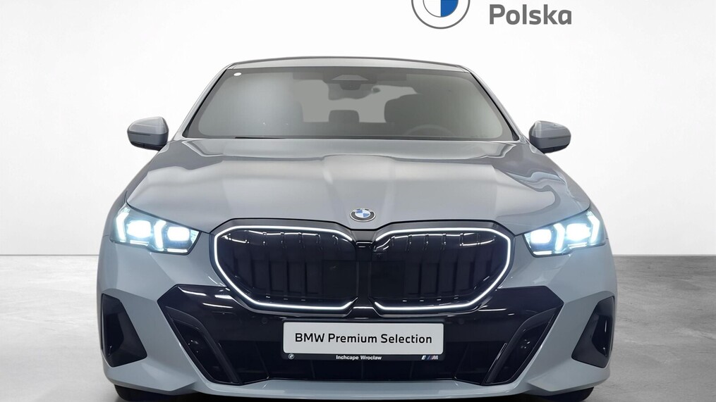 BMW Serii 5, 520