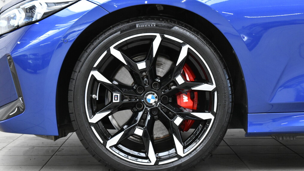 BMW Serii 3, 320