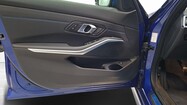 BMW Serii 3, 330