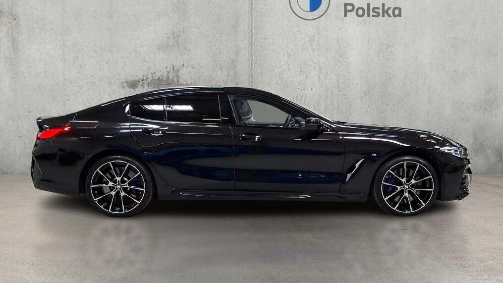 BMW Serii 8, 850