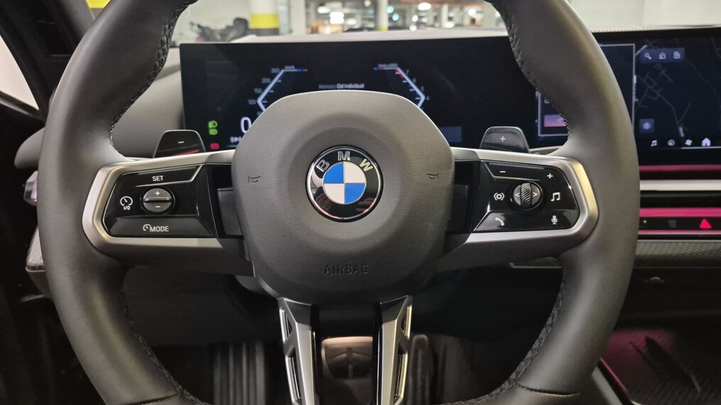 BMW Serii 5, 520
