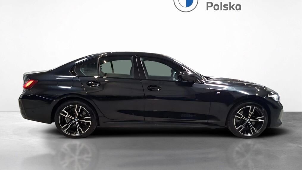BMW Serii 3, 330