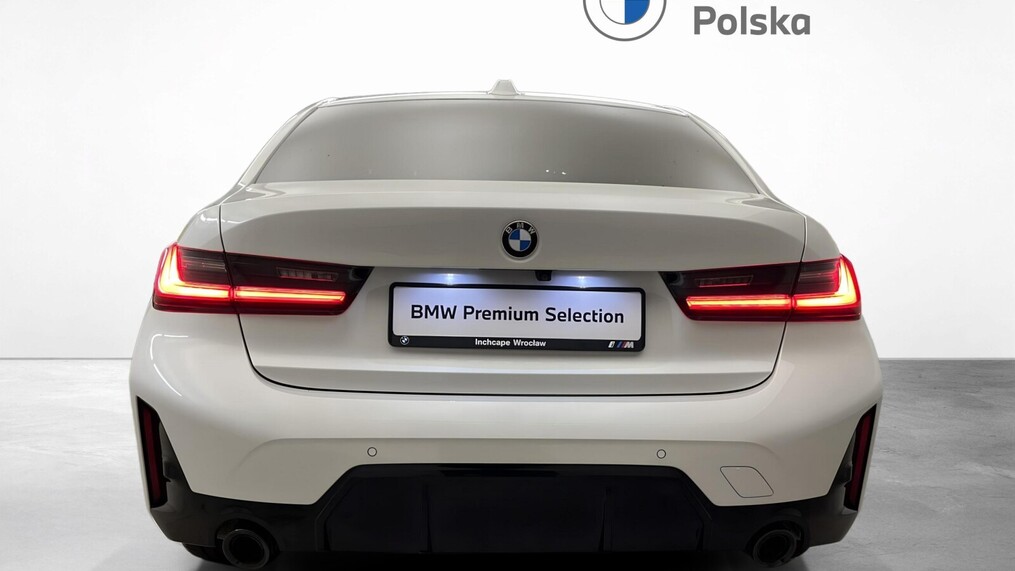 BMW Serii 3, 320