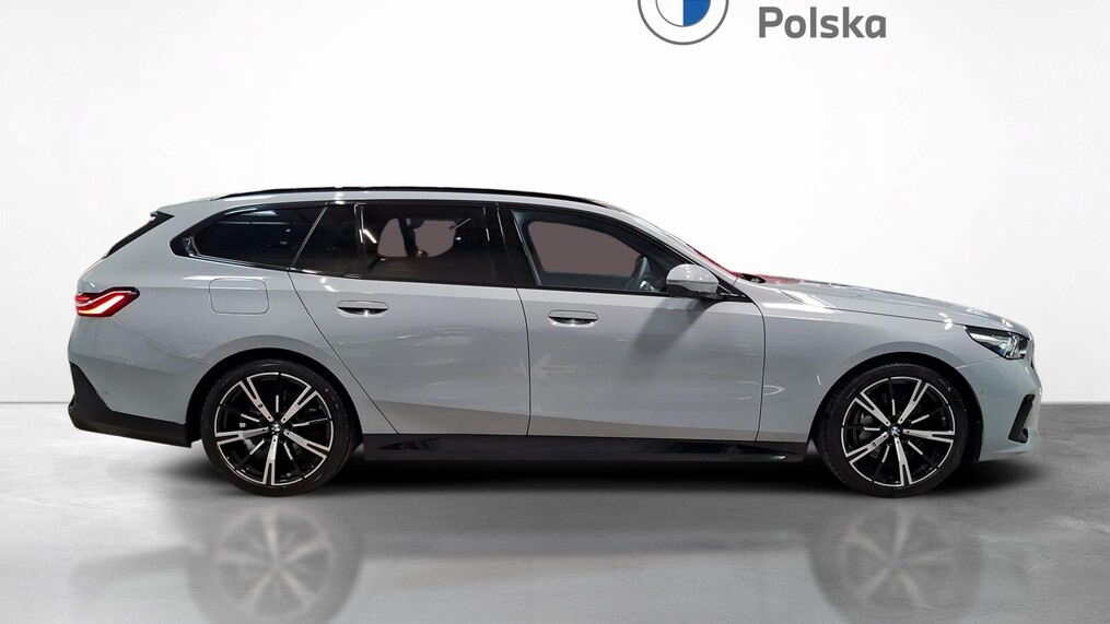 BMW Serii 5, 540