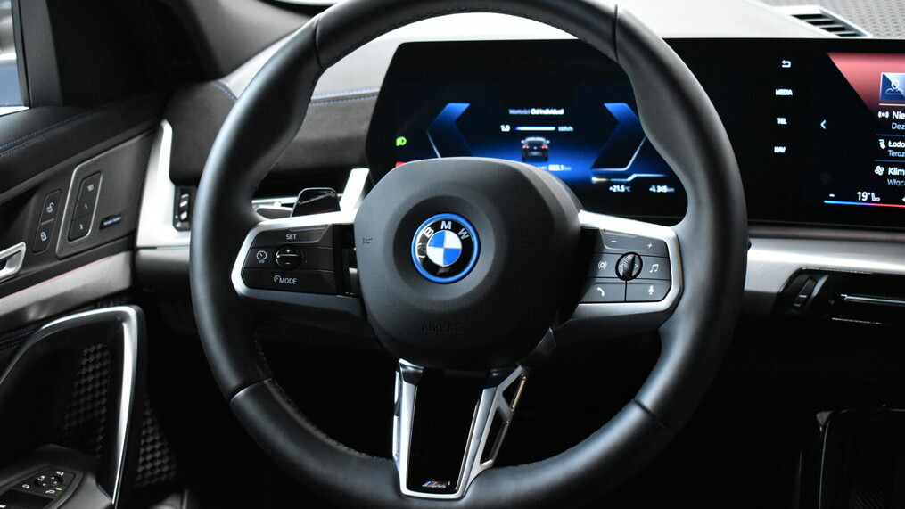 BMW iX2