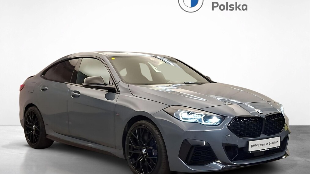 BMW Serii 2, 235
