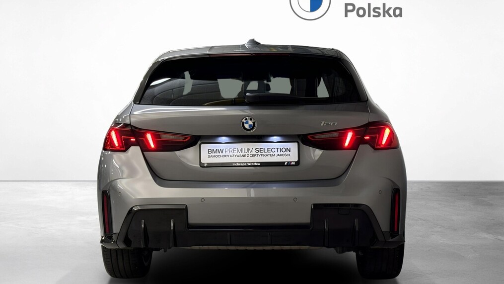 BMW Serii 1, 120