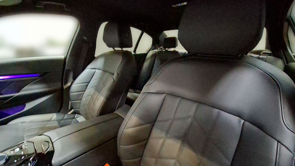 BMW Serii 5, 520