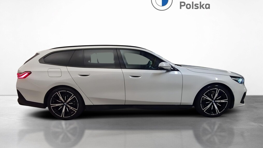BMW Serii 5, 520