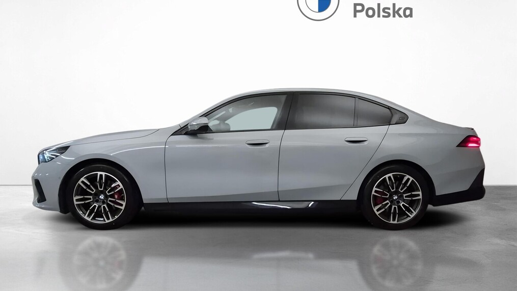 BMW Serii 5, 520