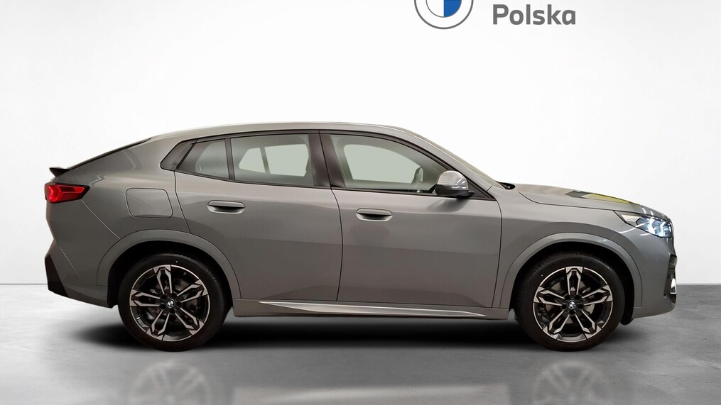 BMW iX2