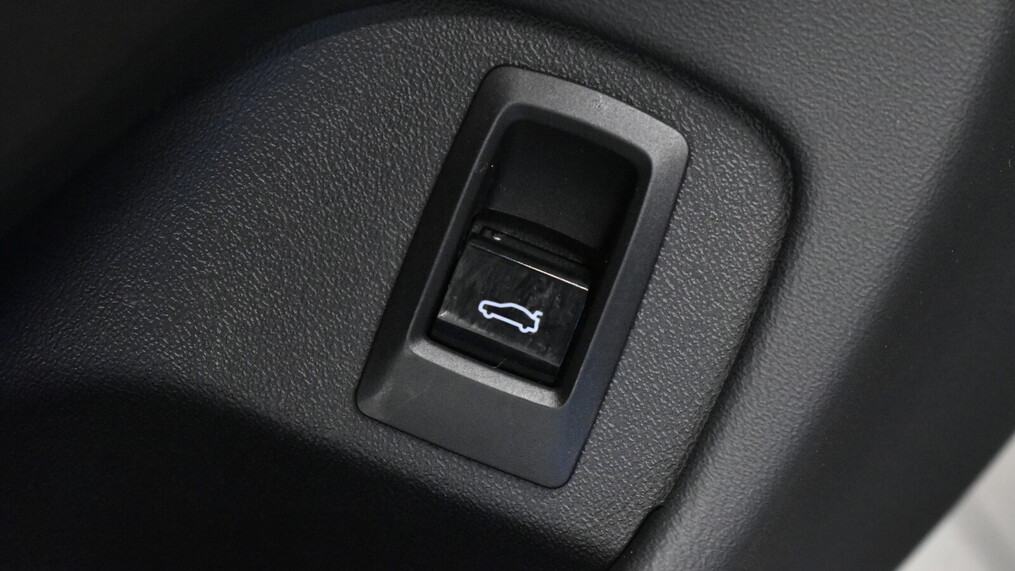 BMW Serii 5, 520