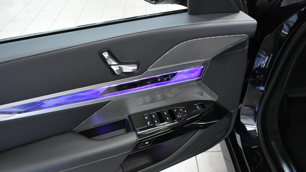 BMW Serii 7, 740