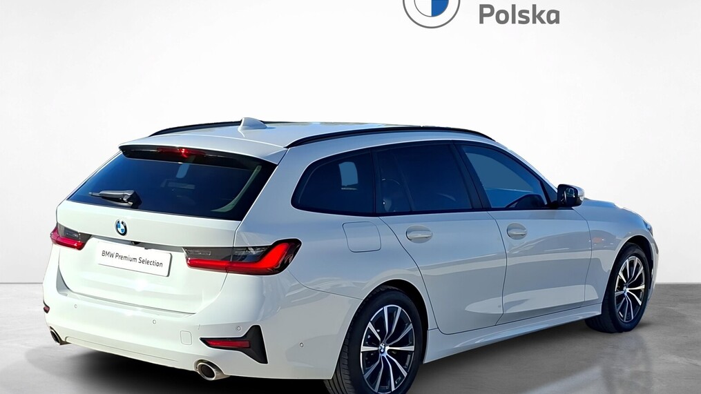 BMW Serii 3, 330