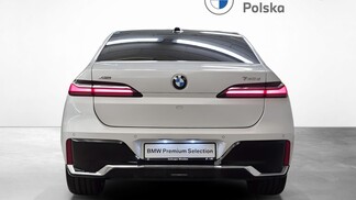BMW Serii 7, 740