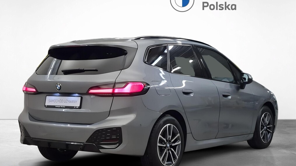 BMW Serii 2, 218