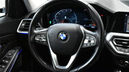 BMW Serii 3, 330