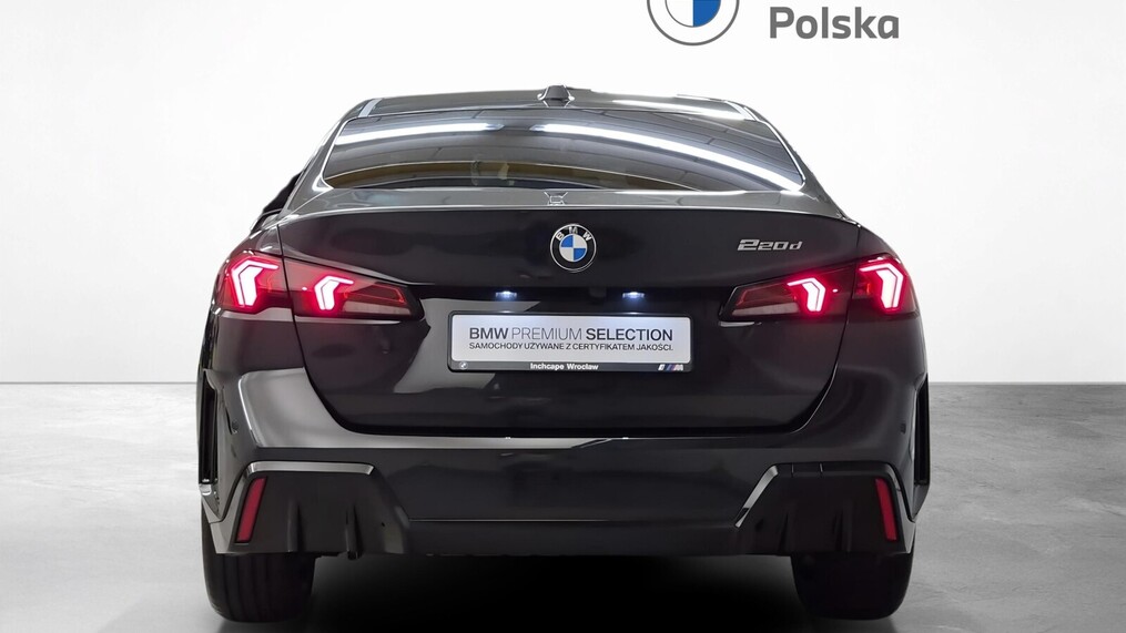 BMW Serii 2, 220