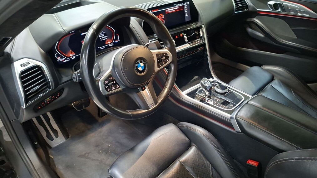 BMW Serii 8, 850