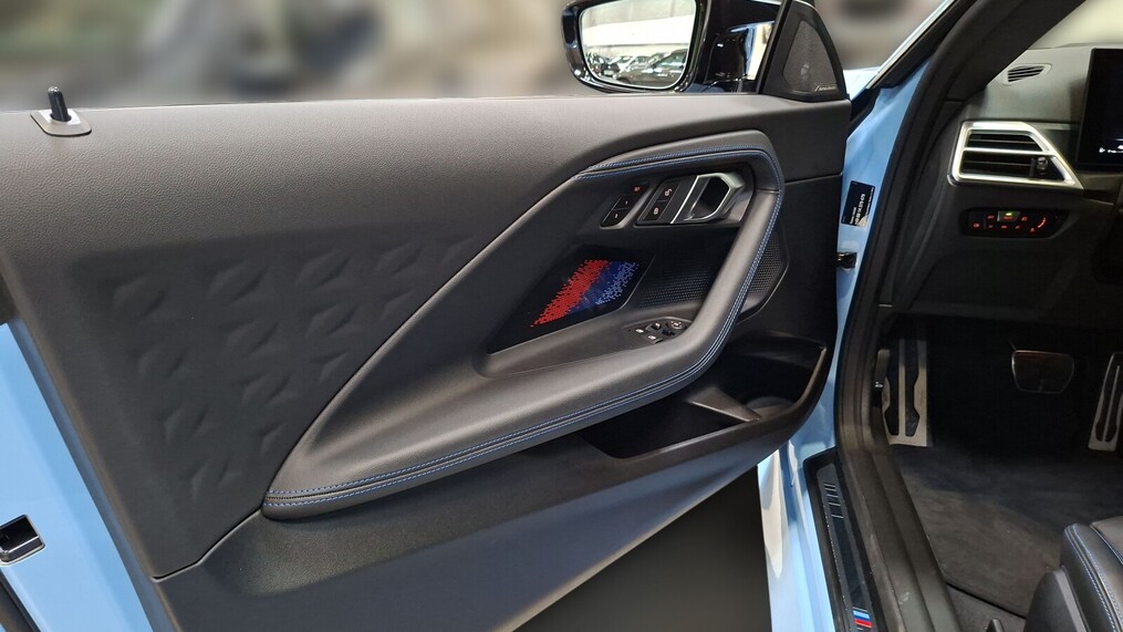 BMW Serii 2, 240