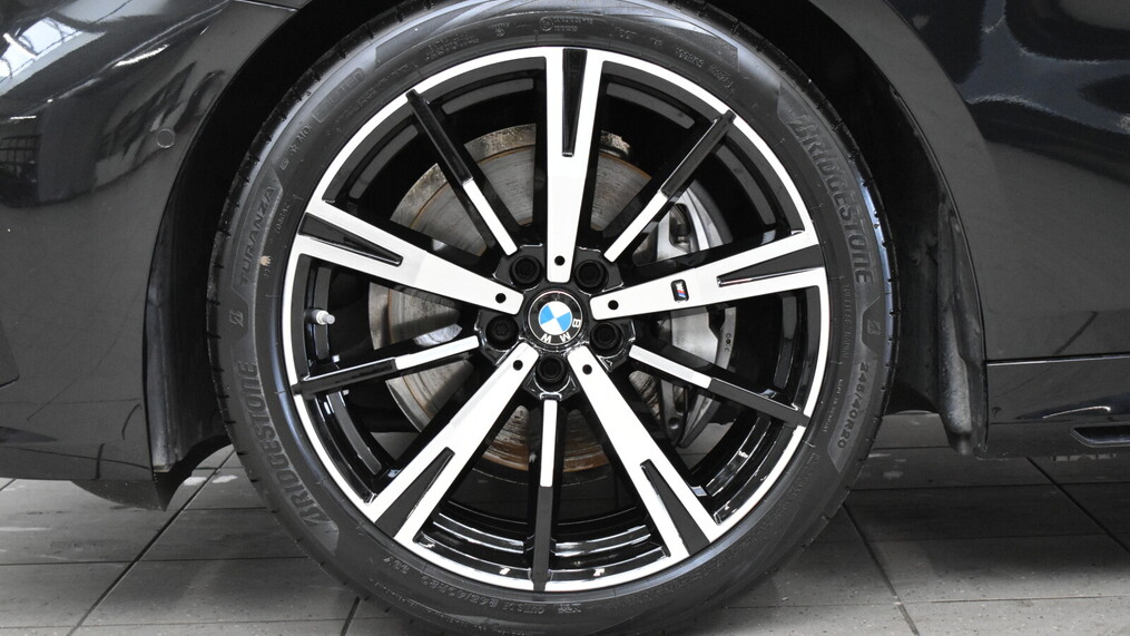 BMW Serii 5, 540