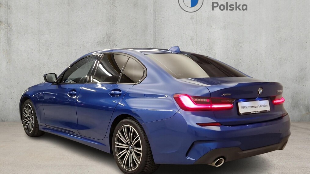BMW Serii 3, 320
