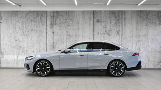 BMW Serii 5, 520