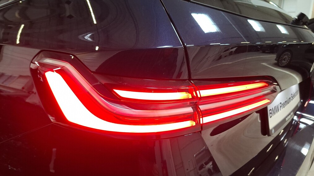 BMW Serii 5, 520