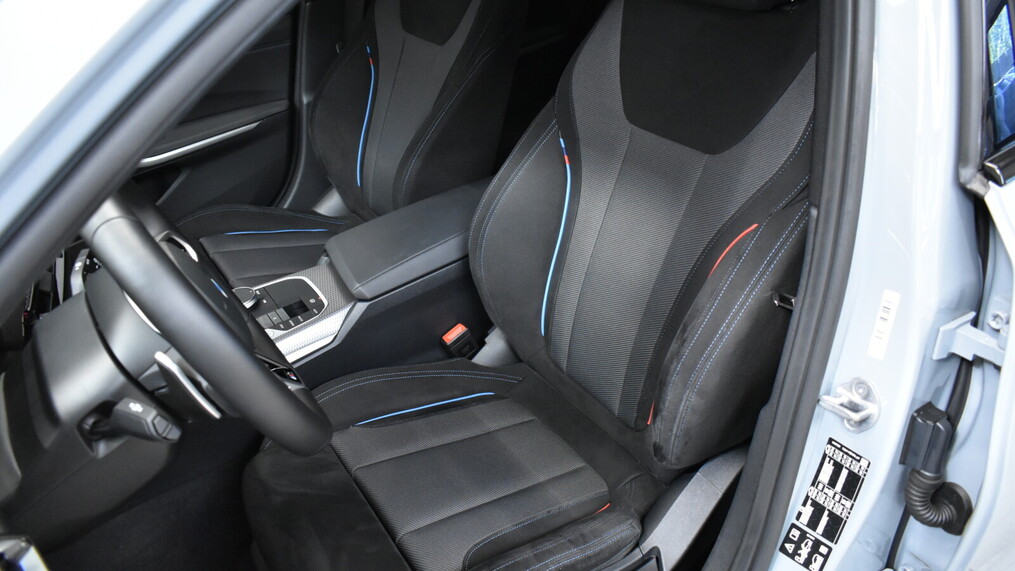 BMW Serii 3, 320