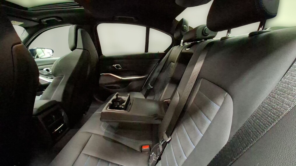 BMW Serii 3, 340