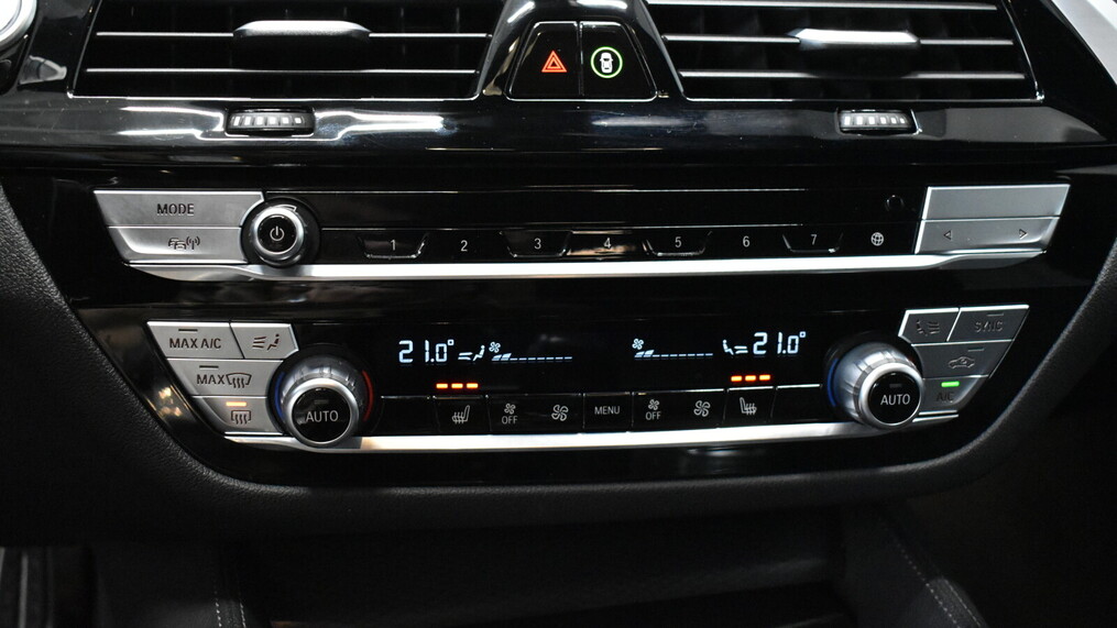 BMW Serii 5, 520