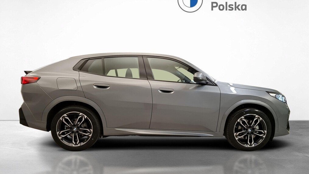 BMW iX2